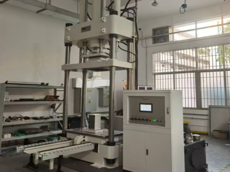 为何电解槽电堆组装必须用伺服液压机？