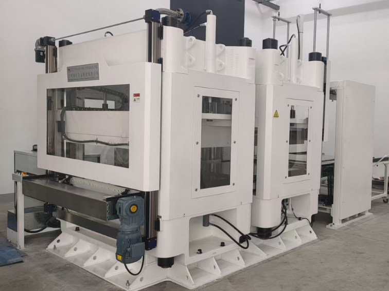 伺服热冷压成型机