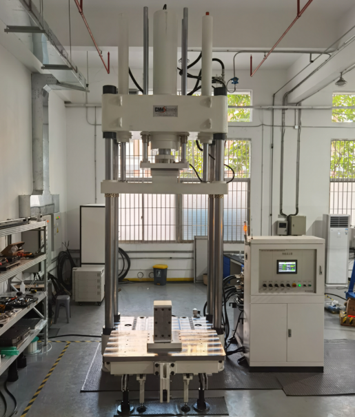 电解槽电堆组装压机