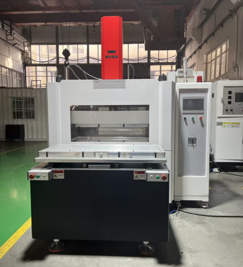 伺服压装气密一体机